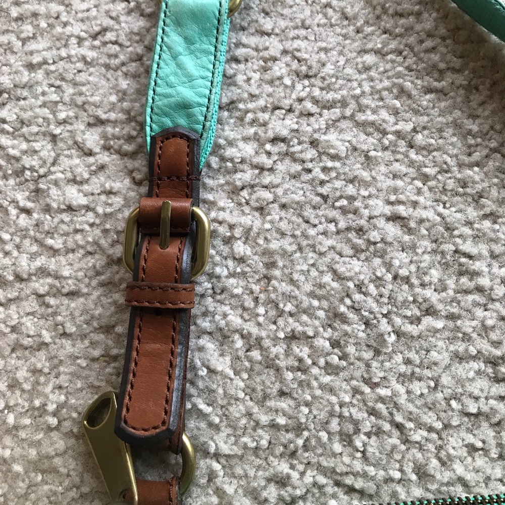 FOSSIL Leather Victoria Crossbody - Picture 4 of 8